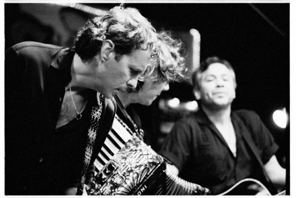 BoDeans2004-08-05SkippersSmokehouseTampaFL (11).jpg